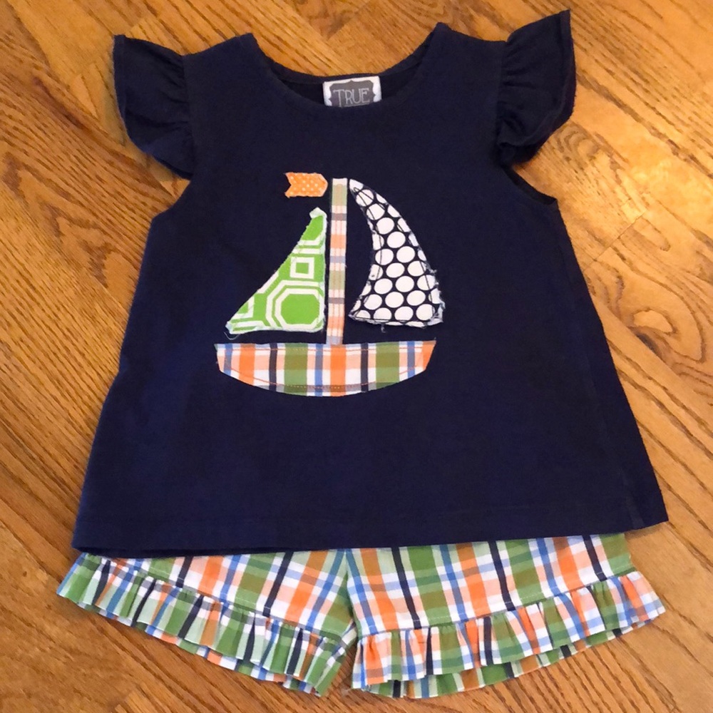 Boutique Brand TRUE girls 2T short set